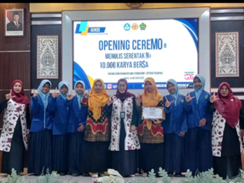 Libatkan 165 Peserta Dalam Gerakan 10.000 Penulis Bersama IGINOS,  MTsN 3 Nganjuk Raih Penghargaan Madrasah Kolaborator